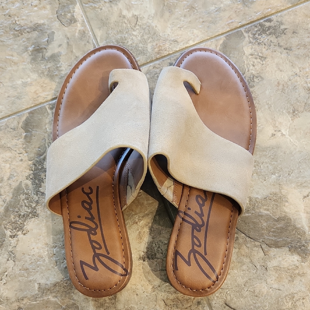 Zodiac Camel/Tan Suede Giada Slide Sandal 8M NWOT